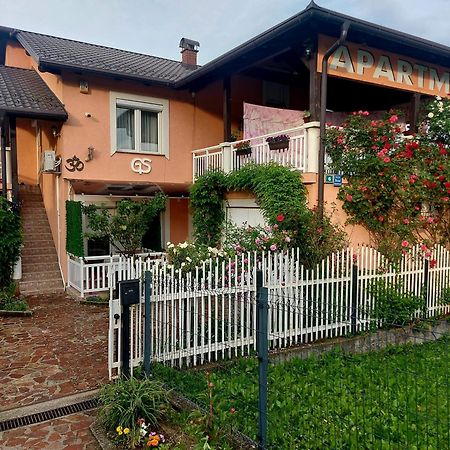Apartmani Gs ***** Zavidovici Exteriör bild