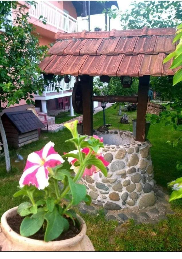 Apartmani Gs ***** Zavidovici Exteriör bild